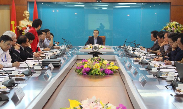 Thứ trưởng Bộ TT&TT Phan Tâm chủ trì cuộc họp chiều 23/2.