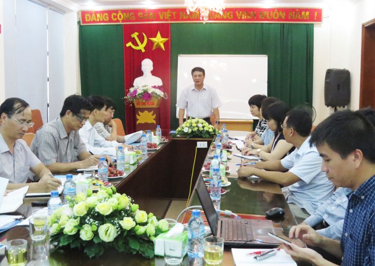 Thứ trưởng Bộ TT&TT Phạm Hồng Hải chủ trì hội nghị.