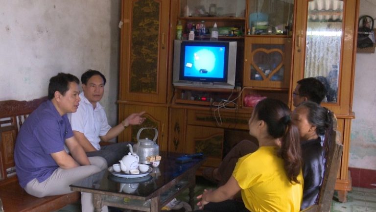Hỗ trợ đầu thu truyền hình cho người nghèo phải đúng đối tượng