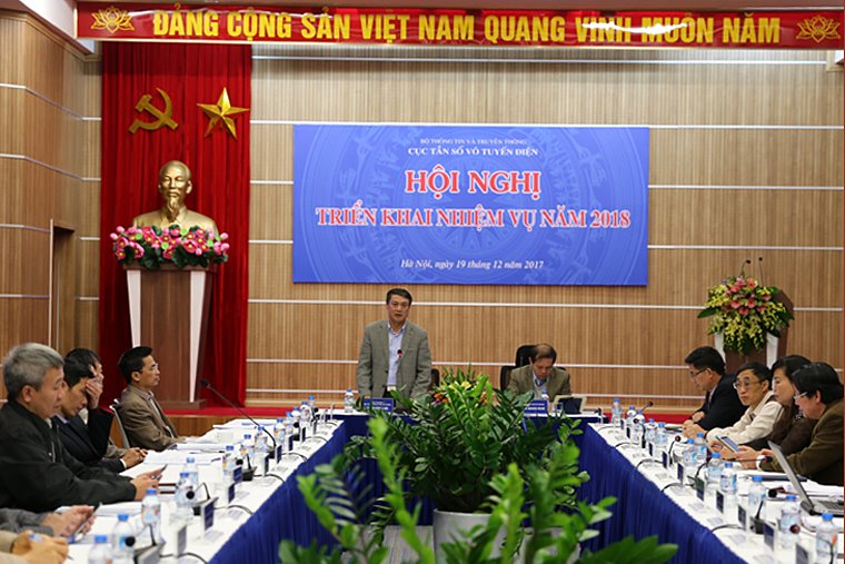 Thứ trưởng Bộ TT&TT Phạm Hồng Hải phát biểu chỉ đạo tại Hội nghị triển khai nhiệm vụ năm 2018 của Cục Tần số Vô tuyến điện. Ảnh: Doãn Mạnh