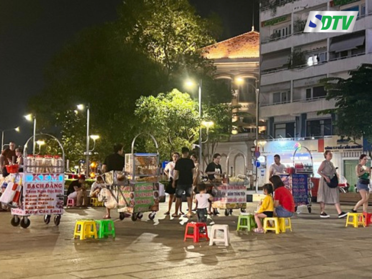 TP HỒ CHÍ MINH: XỬ LÝ DỨT ĐIỂM TÌNH TRẠNG BÁN HÀNG RONG TẠI PHỐ ĐI BỘ NGUYỄN HUỆ