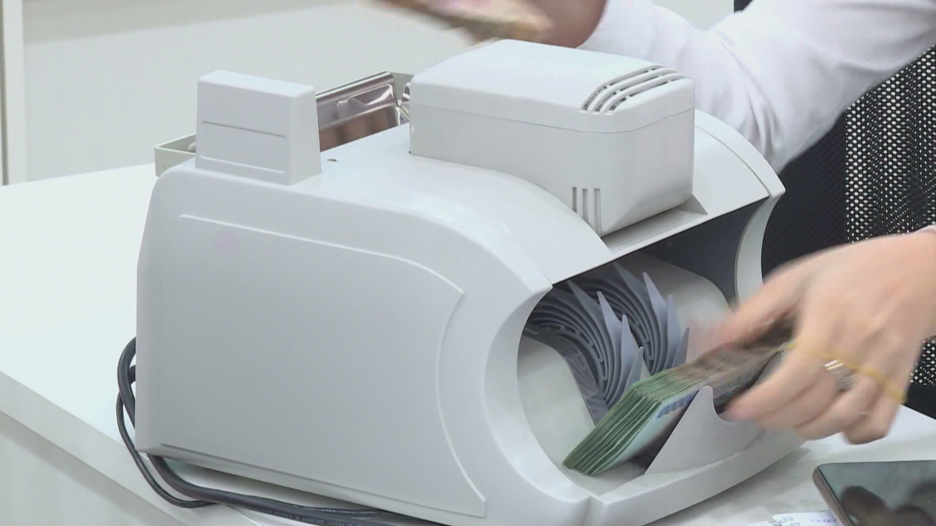 Sẽ xử lý nghiêm ngân hàng để ATM thiếu tiền dịp Tết