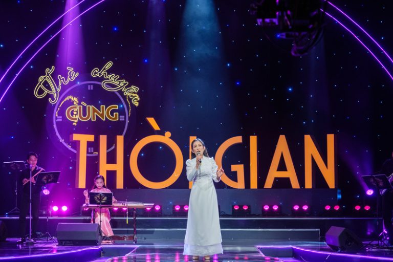 Trò chuyện cùng thời gian