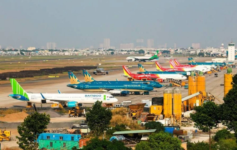 Tăng chuyến bay từ Hà Nội, TPHCM đi các tỉnh dịp lễ 30/4 và 1/5