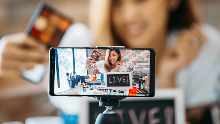 Livestream bán hàng cho nhãn hàng