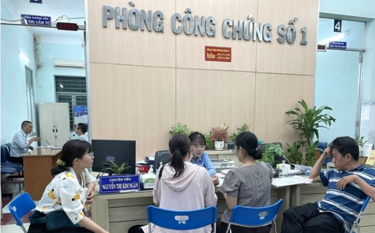 công chứng