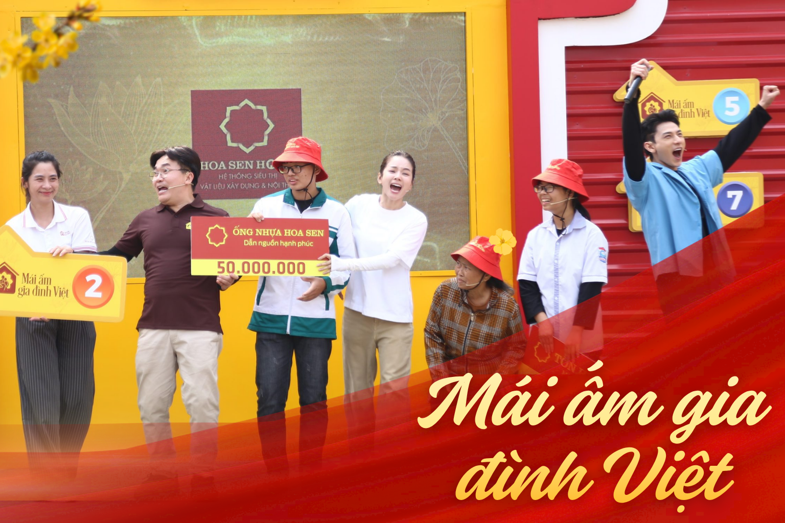 Mái ấm gia đình Việt còn là nơi những câu chuyện đời thực được lắng nghe, những hoàn cảnh khó khăn được sẻ chia và những hy vọng mới được thắp lên.